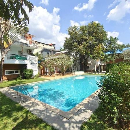 Villa M - Solitude 2 Candolim Goa 3Bhk, Pool Facing, Near Beach, Free Breakfast, Free Wifi And Prime Location Kültér fotó