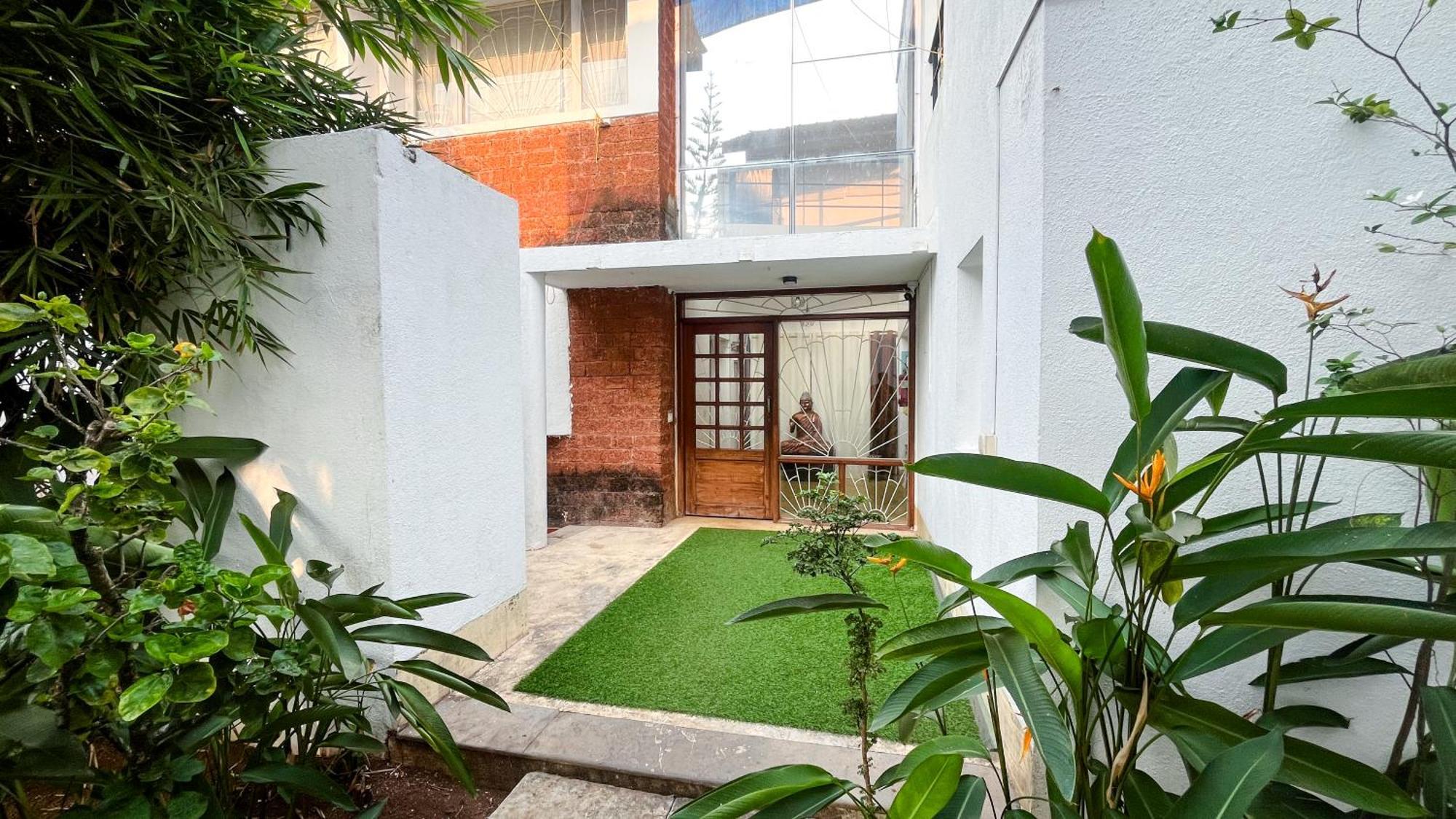 Villa M - Solitude 2 Candolim Goa 3Bhk, Pool Facing, Near Beach, Free Breakfast, Free Wifi And Prime Location Kültér fotó