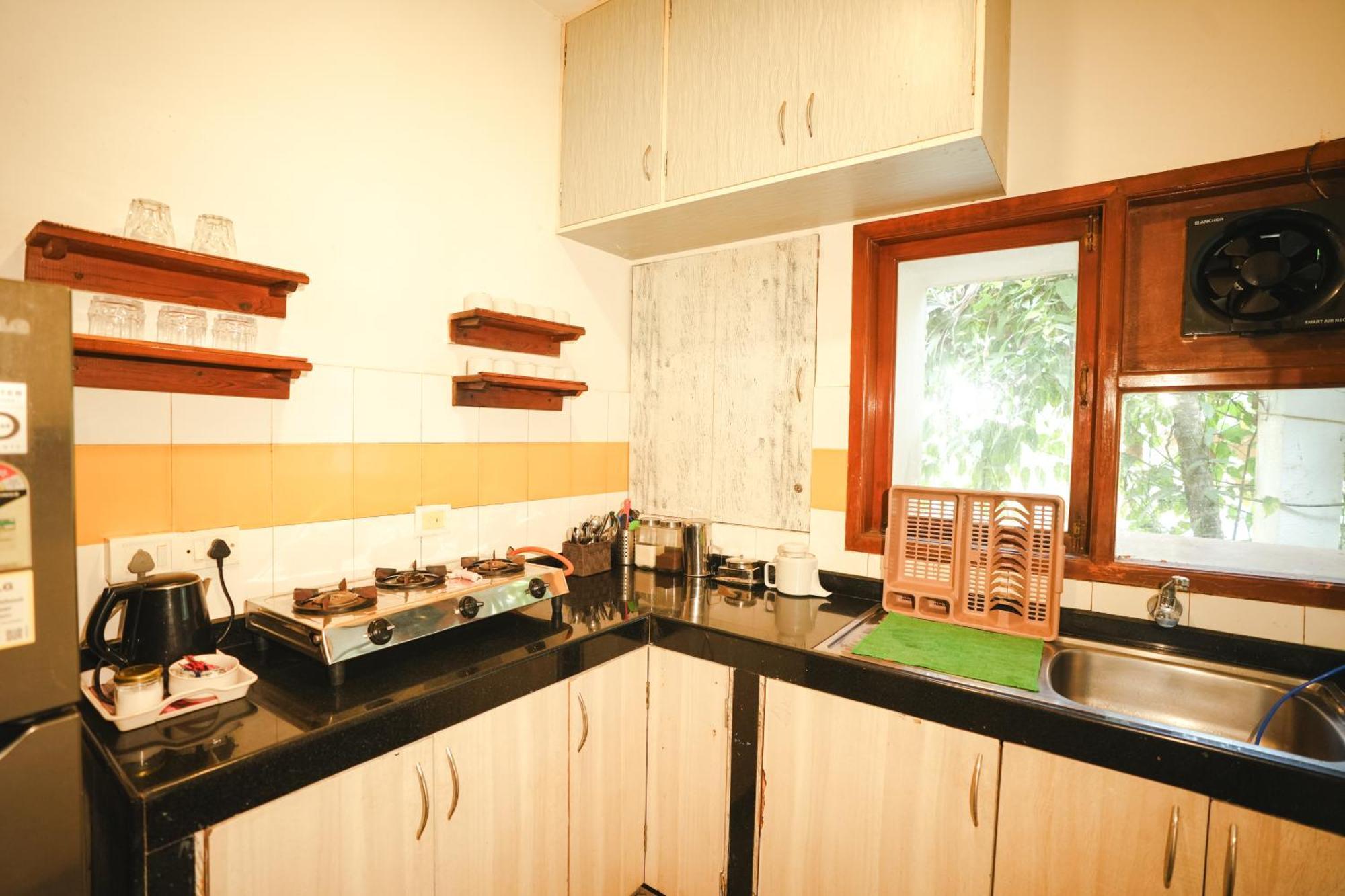 Villa M - Solitude 2 Candolim Goa 3Bhk, Pool Facing, Near Beach, Free Breakfast, Free Wifi And Prime Location Kültér fotó