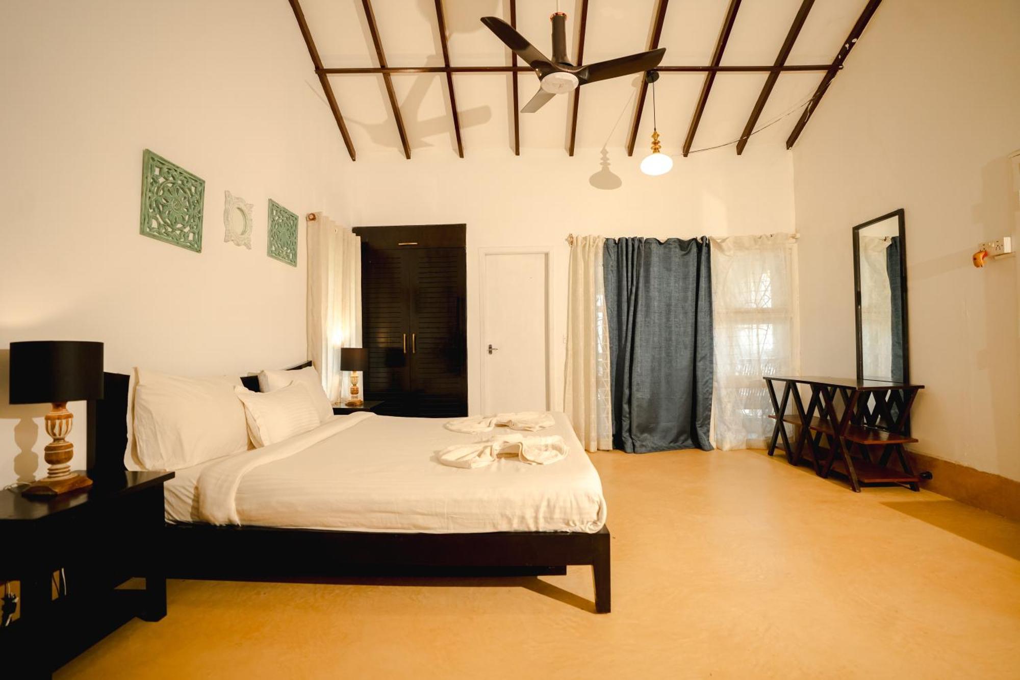 Villa M - Solitude 2 Candolim Goa 3Bhk, Pool Facing, Near Beach, Free Breakfast, Free Wifi And Prime Location Kültér fotó