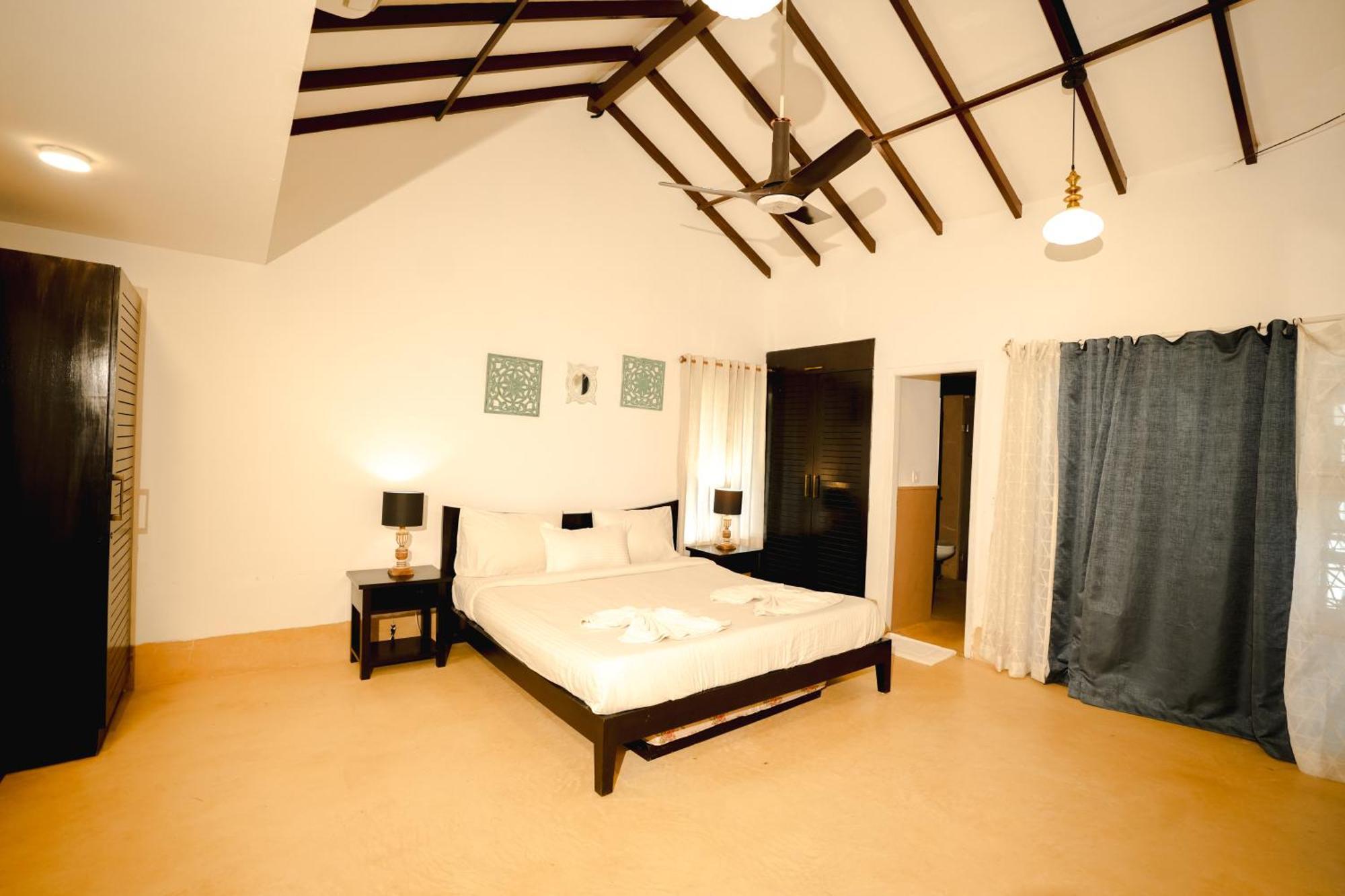 Villa M - Solitude 2 Candolim Goa 3Bhk, Pool Facing, Near Beach, Free Breakfast, Free Wifi And Prime Location Kültér fotó