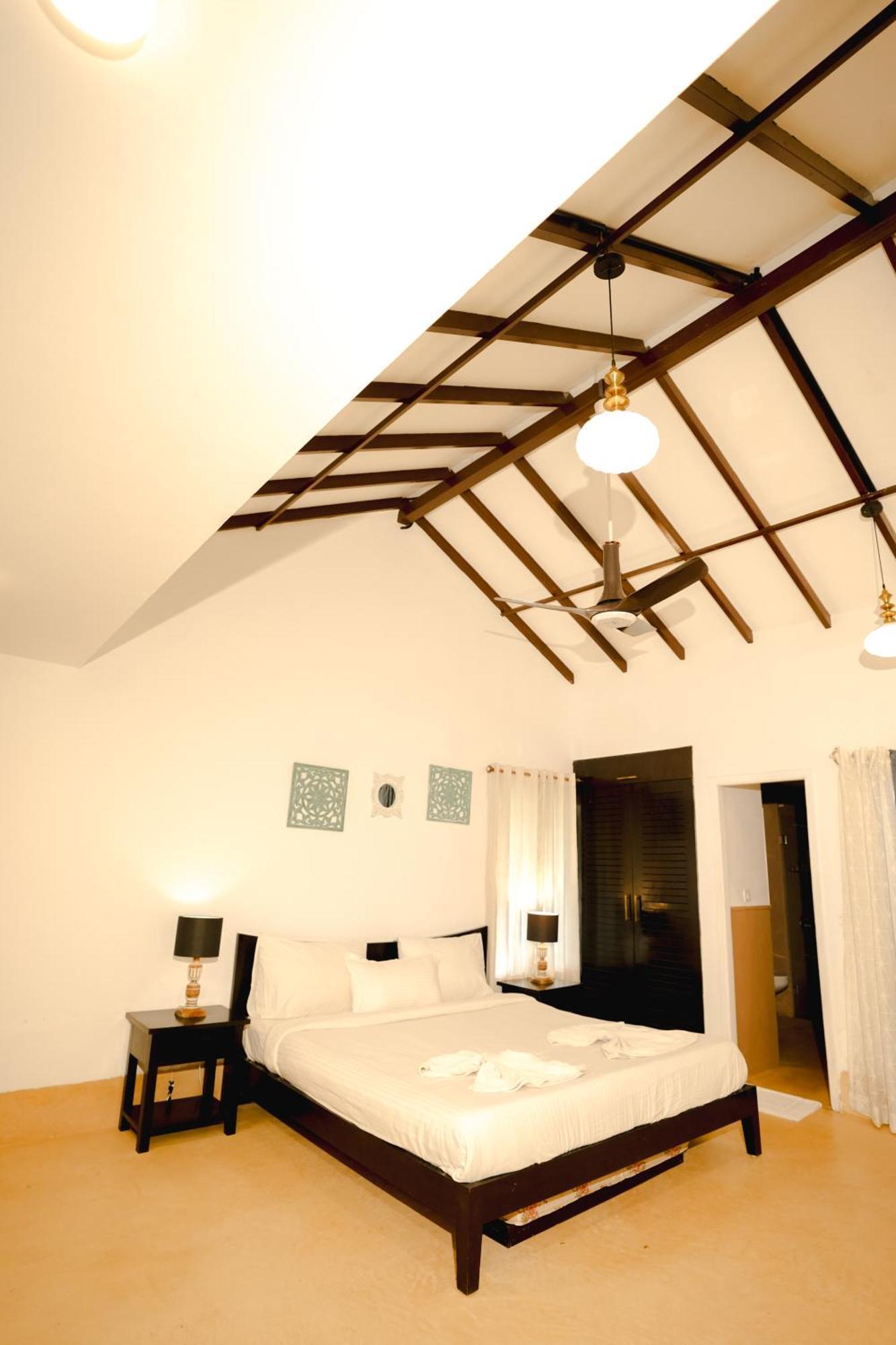 Villa M - Solitude 2 Candolim Goa 3Bhk, Pool Facing, Near Beach, Free Breakfast, Free Wifi And Prime Location Kültér fotó
