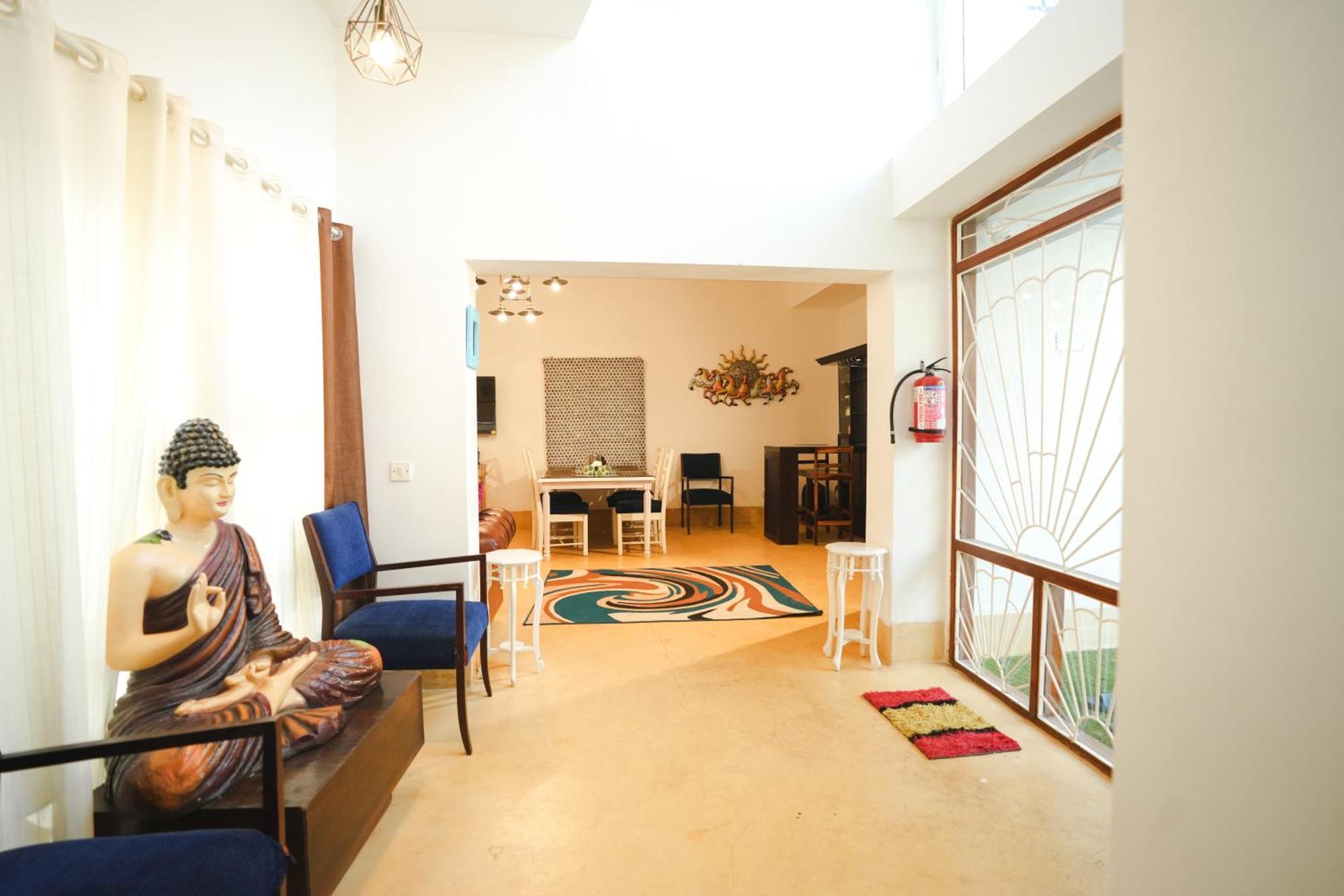 Villa M - Solitude 2 Candolim Goa 3Bhk, Pool Facing, Near Beach, Free Breakfast, Free Wifi And Prime Location Kültér fotó