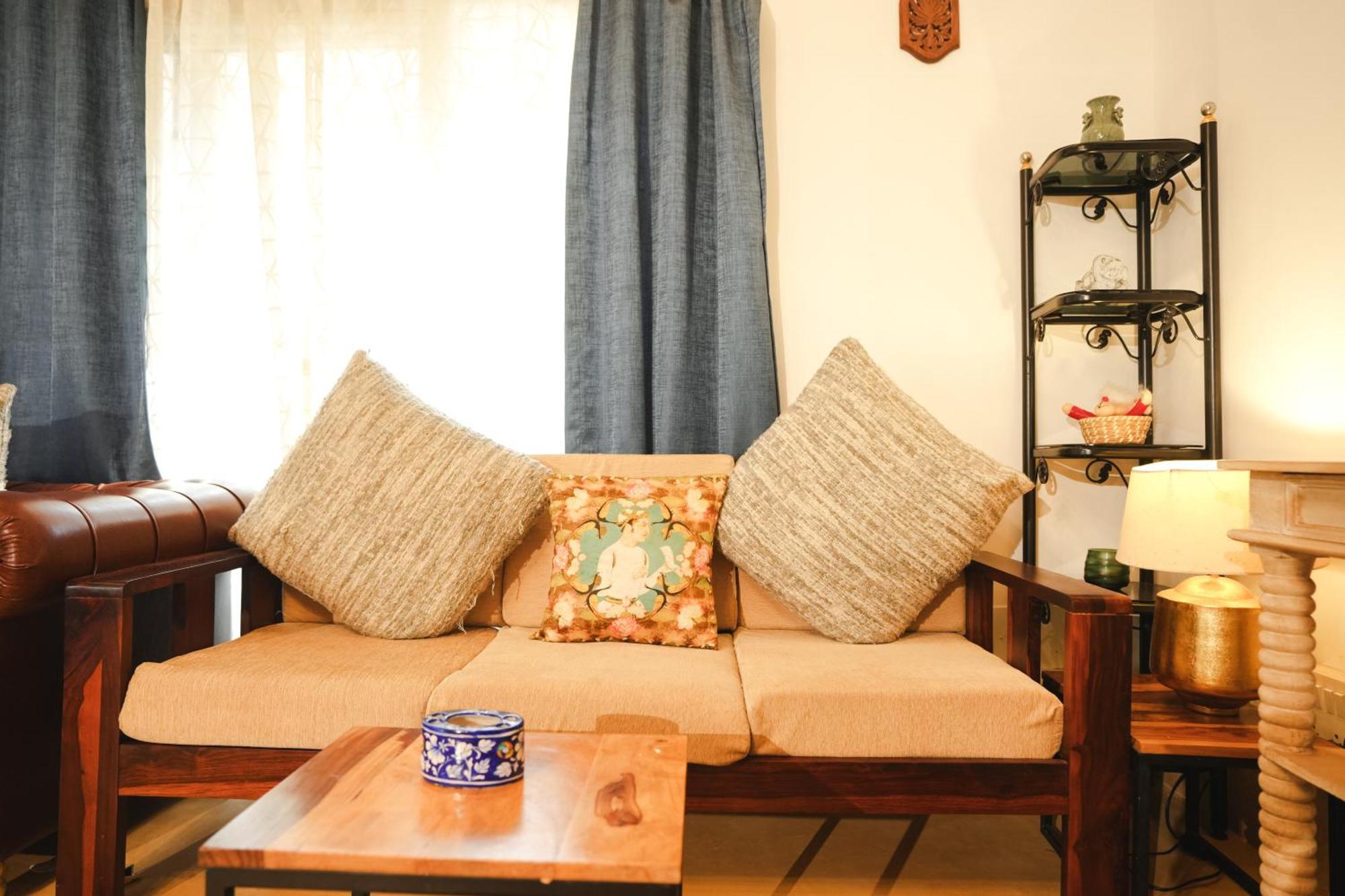 Villa M - Solitude 2 Candolim Goa 3Bhk, Pool Facing, Near Beach, Free Breakfast, Free Wifi And Prime Location Kültér fotó